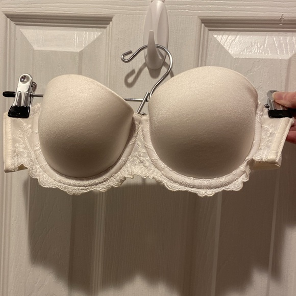WonderBra White Lace Strapless Bra 32B (No Straps) - Picture 2 of 16